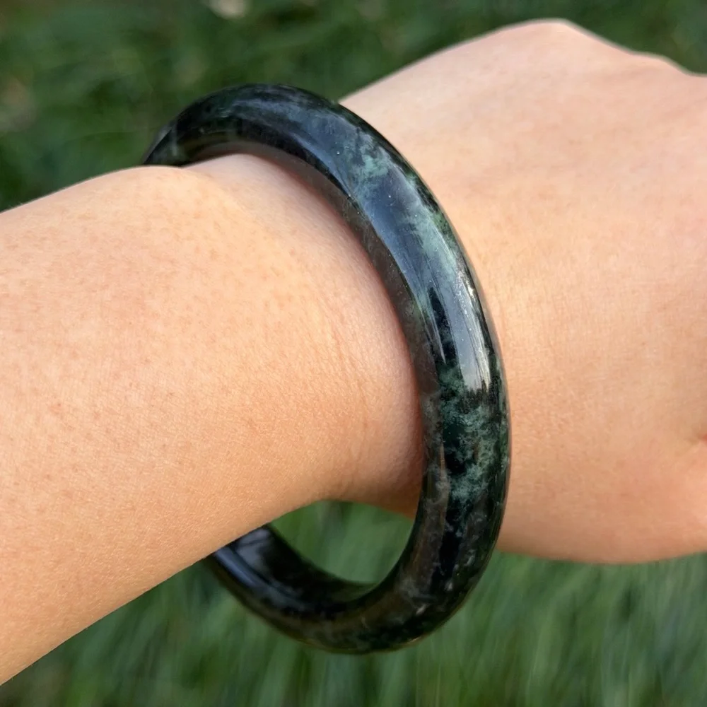 67mm inner‎ diameter dark green Xiuyu jade bangle 1214